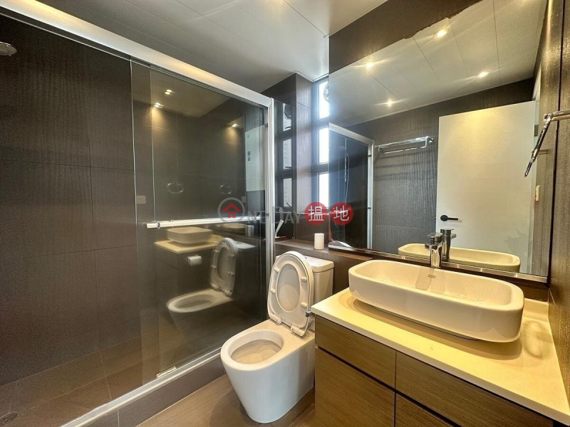 gorgeous 1bed&1bath | 123 Hollywood Road | Central District Hong Kong, Rental | HK$ 10,000/ month