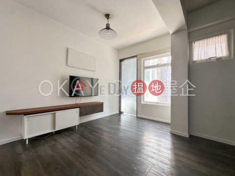 Generous 2 bedroom in Western District | Rental | Lai King Court 麗景閣 _0