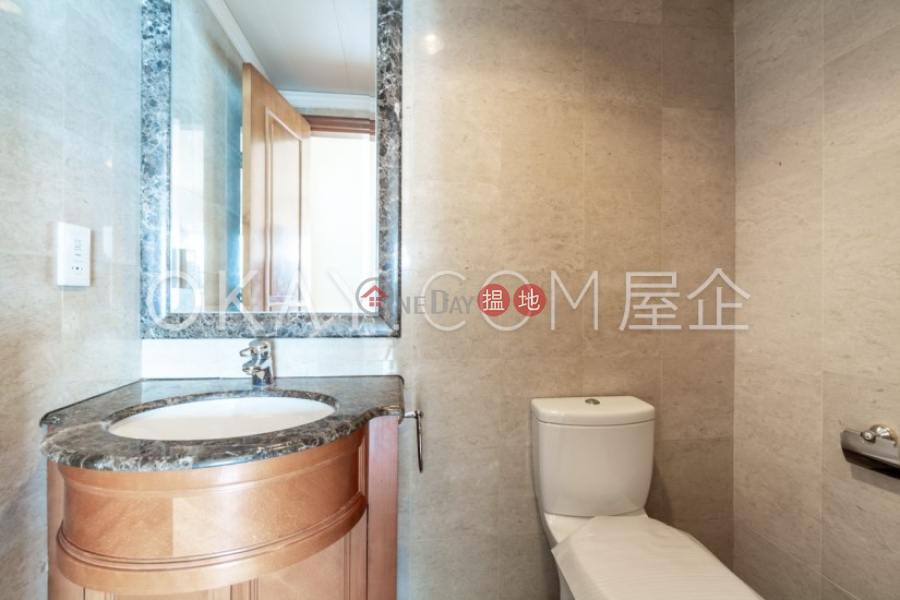 HK$ 75,000/ month Chelsea Court, Central District, Stylish 2 bedroom with parking | Rental