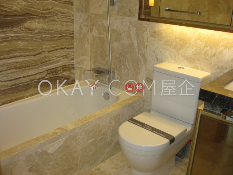 Unique 3 bedroom with sea views & balcony | Rental | Grand Austin Tower 1 Grand Austin 1座 Rental Listings