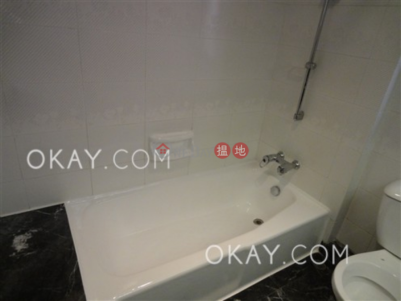 Exquisite 3 bedroom on high floor with parking | Rental | Dynasty Court 帝景園 Rental Listings