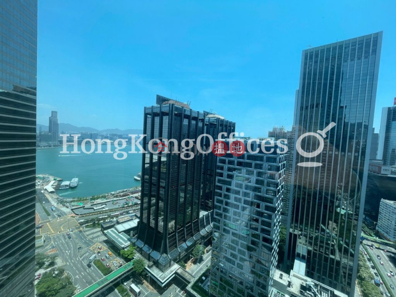 中環廣場寫字樓租單位出租|灣仔區中環廣場(Central Plaza)出租樓盤 (HKO-60140-ACHR)