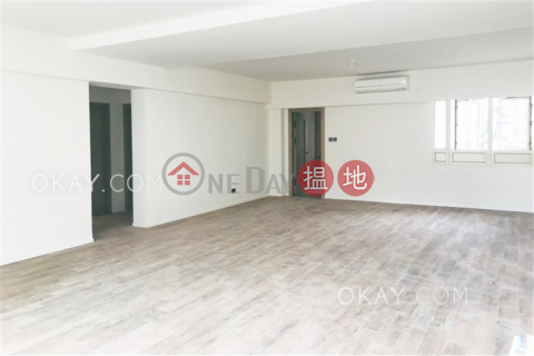 Rare 3 bedroom with balcony & parking | Rental | St. Joan Court 勝宗大廈 _0