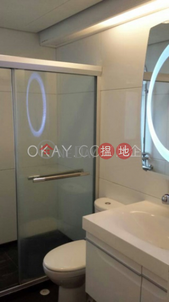 HK$ 40,000/ month Hillsborough Court Central District, Elegant 1 bedroom with parking | Rental