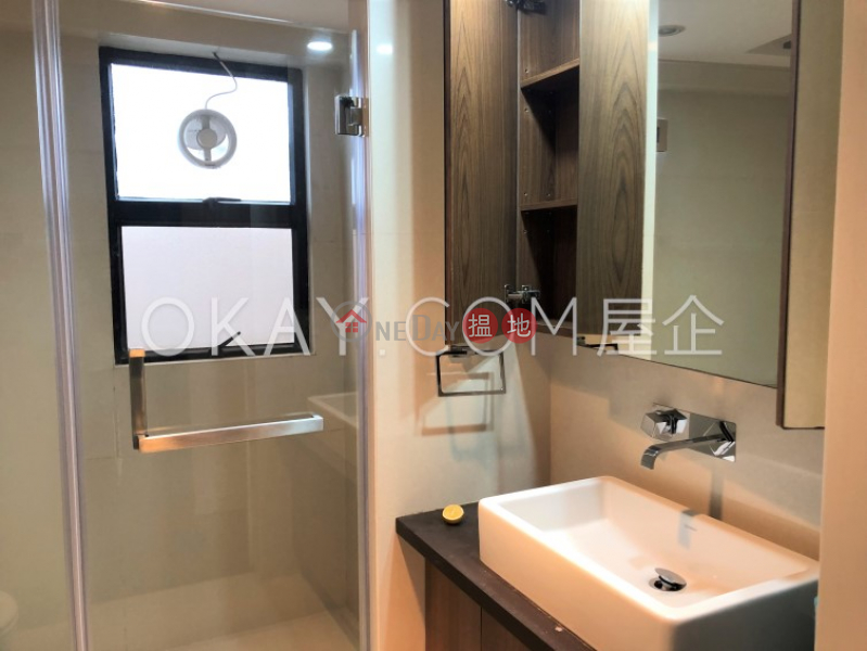 Lovely 3 bedroom on high floor with balcony & parking | For Sale 2 Conduit Road | Western District Hong Kong, Sales HK$ 39M