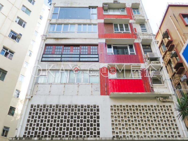 HK$ 12.5M | 1 Yik Kwan Avenue Wan Chai District | Charming 3 bedroom on high floor with rooftop & parking | For Sale