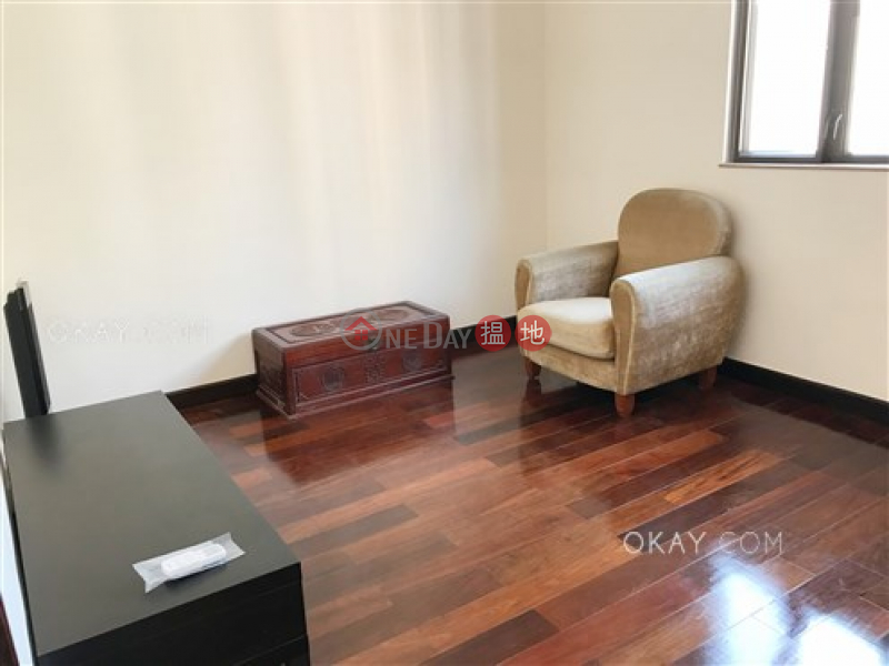 Gorgeous 3 bedroom on high floor with balcony | For Sale | Hoover Mansion 豪華大廈 Sales Listings