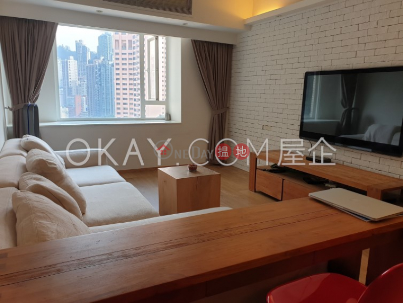 Stylish 2 bedroom in Mid-levels West | For Sale, 8 Robinson Road | Western District | Hong Kong | Sales, HK$ 26M
