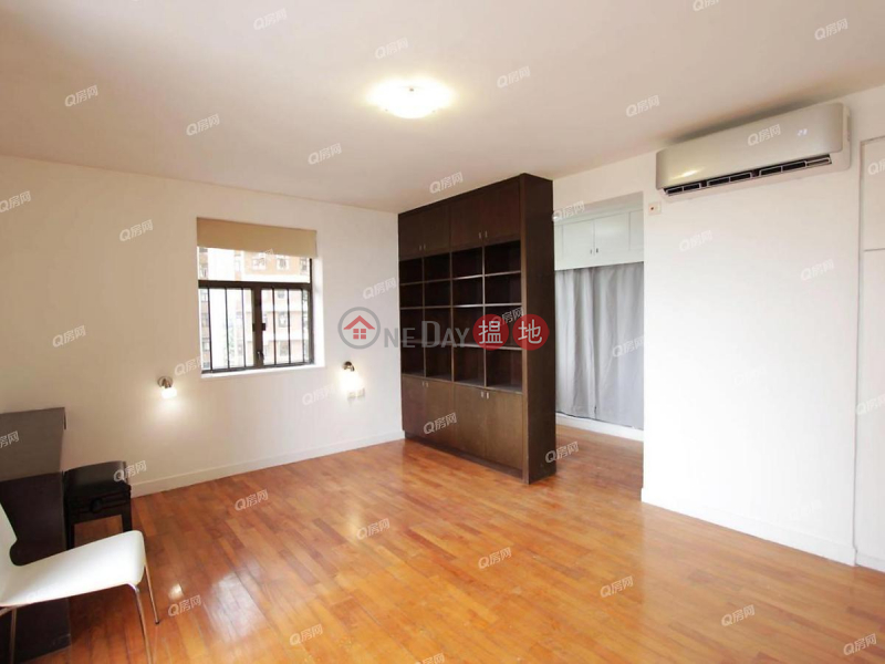 HK$ 48,000/ month, Pokfulam Gardens Western District Pokfulam Gardens | 3 bedroom Mid Floor Flat for Rent