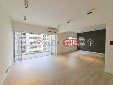 Efficient 3 bed on high floor with balcony & parking | For Sale | Emerald Court 翡翠樓 _0