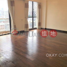 Gorgeous 3 bedroom on high floor with balcony & parking | Rental | WELLGAN VILLA 合勤名廈 _0