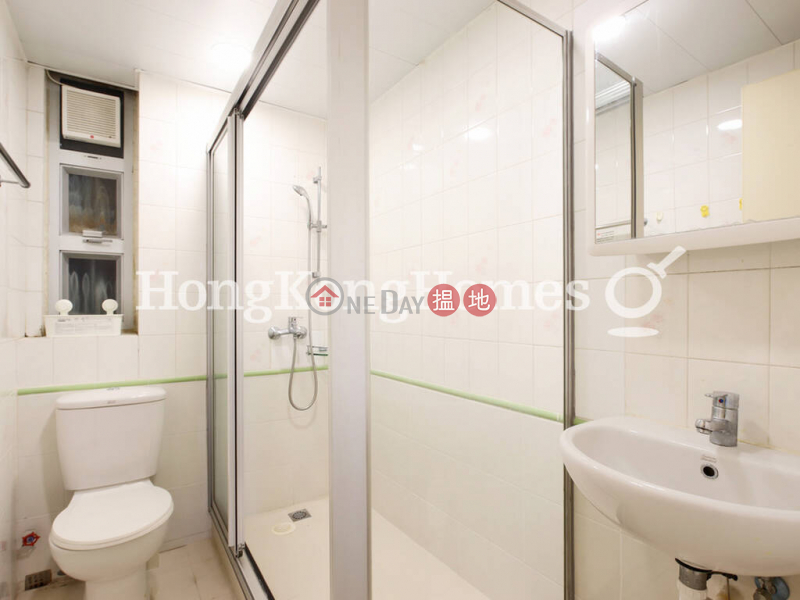 Property Search Hong Kong | OneDay | Residential | Rental Listings, 3 Bedroom Family Unit for Rent at Block B Grandview Tower