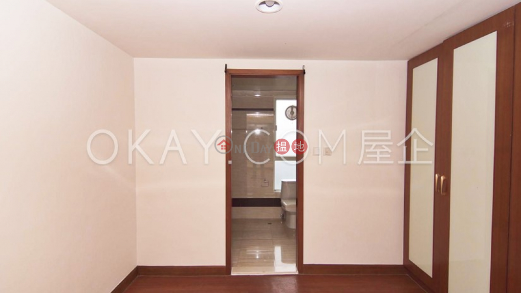 Unique 3 bedroom on high floor with balcony & parking | Rental 18 Pak Pat Shan Road | Southern District | Hong Kong Rental HK$ 79,000/ month