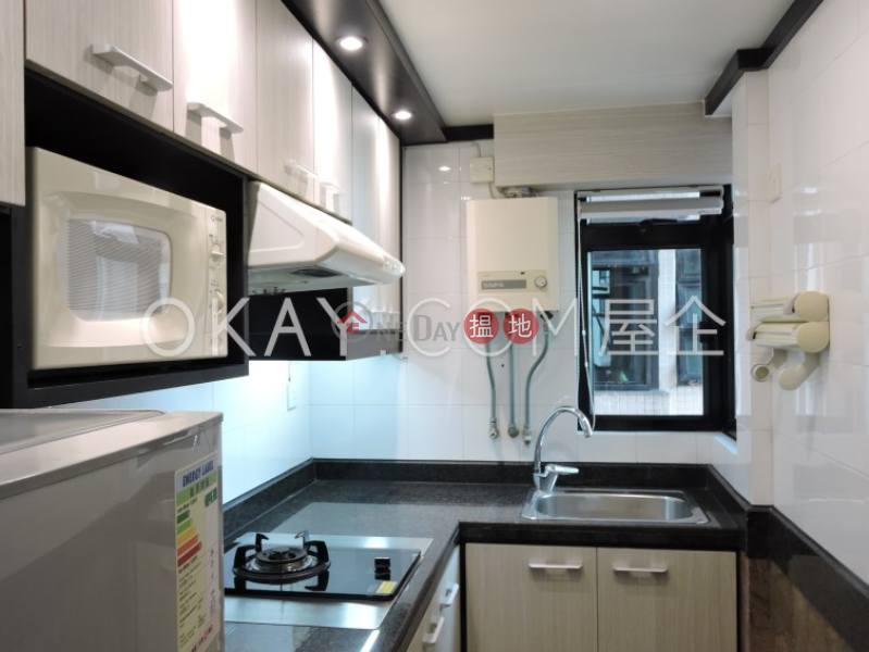 Intimate 2 bedroom on high floor with sea views | Rental | Fairview Height 輝煌臺 Rental Listings