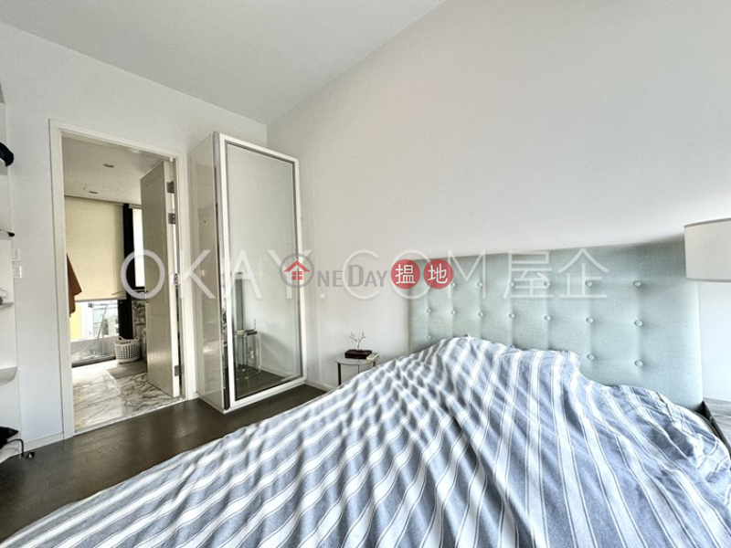 HK$ 27,000/ month | The Pierre Central District, Generous 1 bedroom with balcony | Rental