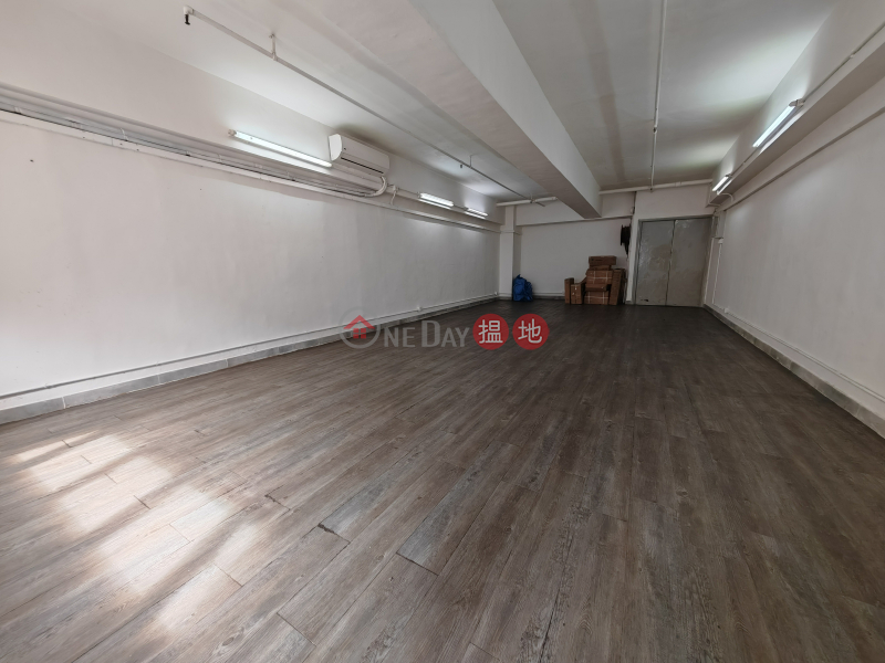 WORKSHOP | 65-67 King Yip Street | Kwun Tong District Hong Kong Rental HK$ 12,800/ month