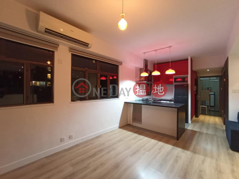 nice renovated, convenient location, Tong Nam Mansion 東南大廈 | Western District (E81302)_0