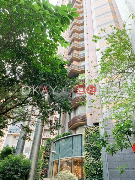 HK$ 33,000/ month | Babington Hill, Western District Gorgeous 2 bedroom with balcony | Rental