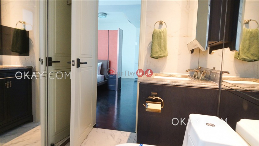 HK$ 32,000/ month Castle One By V, Western District | Charming studio on high floor with balcony | Rental
