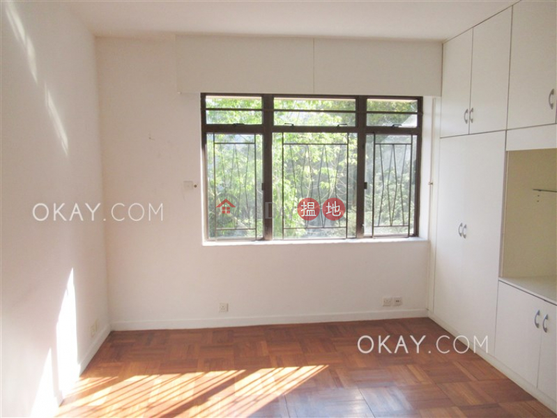 HK$ 60,000/ month, Villa Rocha | Wan Chai District | Efficient 3 bedroom with parking | Rental