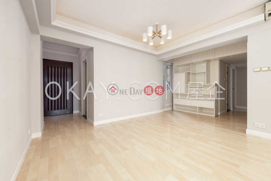 Property Search Hong Kong | OneDay | Residential Sales Listings Nicely kept 3 bedroom with balcony & parking | For Sale