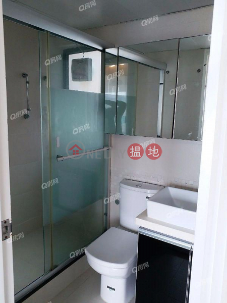HK$ 25,000/ month | Tower 2 Island Resort, Chai Wan District Tower 2 Island Resort | 3 bedroom Low Floor Flat for Rent