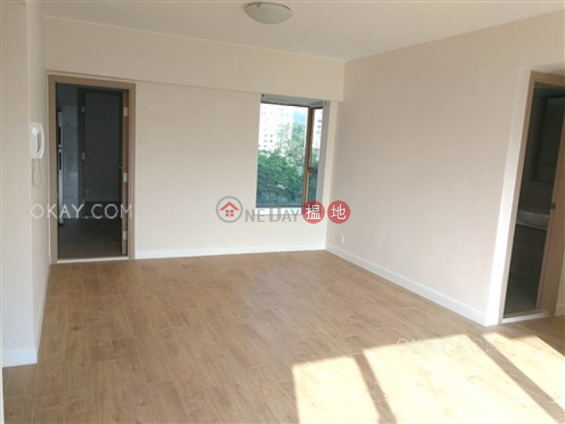 HK$ 28,000/ month Hong Kong Gold Coast Block 20 Tuen Mun Lovely 3 bedroom with balcony & parking | Rental
