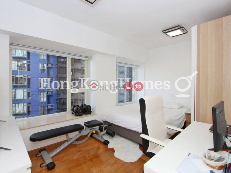 HK$ 34,000/ month, Centrestage, Central District, 2 Bedroom Unit for Rent at Centrestage