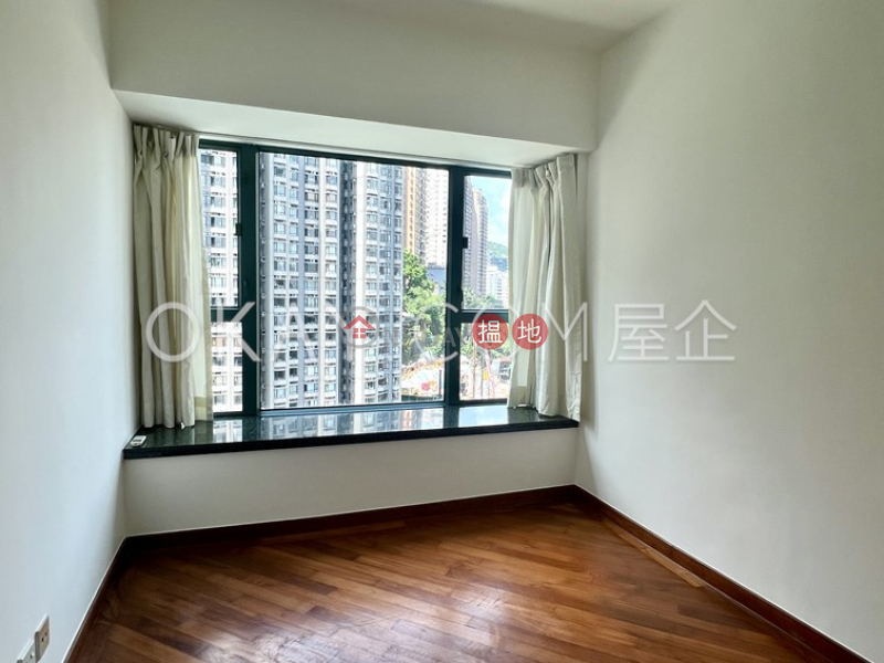 Beautiful 3 bedroom on high floor with harbour views | For Sale | 80 Robinson Road 羅便臣道80號 Sales Listings