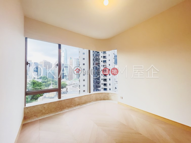 Stylish 3 bedroom with balcony | Rental, 22A Kennedy Road 堅尼地道22A號 Rental Listings | Central District (OKAY-R734530)
