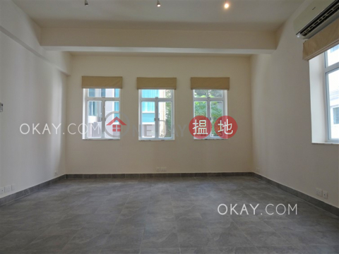 Tasteful 1 bedroom in Wan Chai | Rental|Wan Chai District14 Sik On Street(14 Sik On Street)Rental Listings (OKAY-R60797)_0