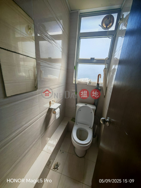 HK$ 20,000/ month | Camel Paint Building, Kwun Tong District | WORKSHOP