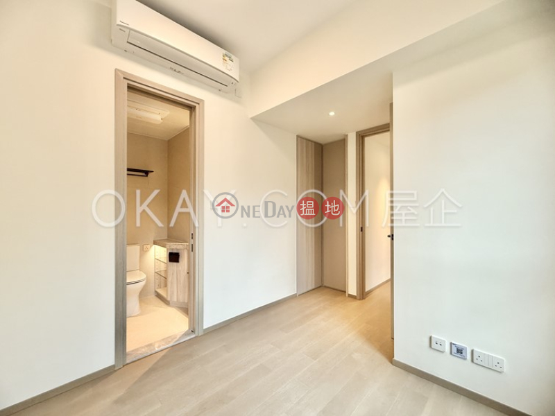 HK$ 32,000/ month, One Jardine\'s Lookout Wan Chai District, Stylish 3 bedroom with balcony | Rental