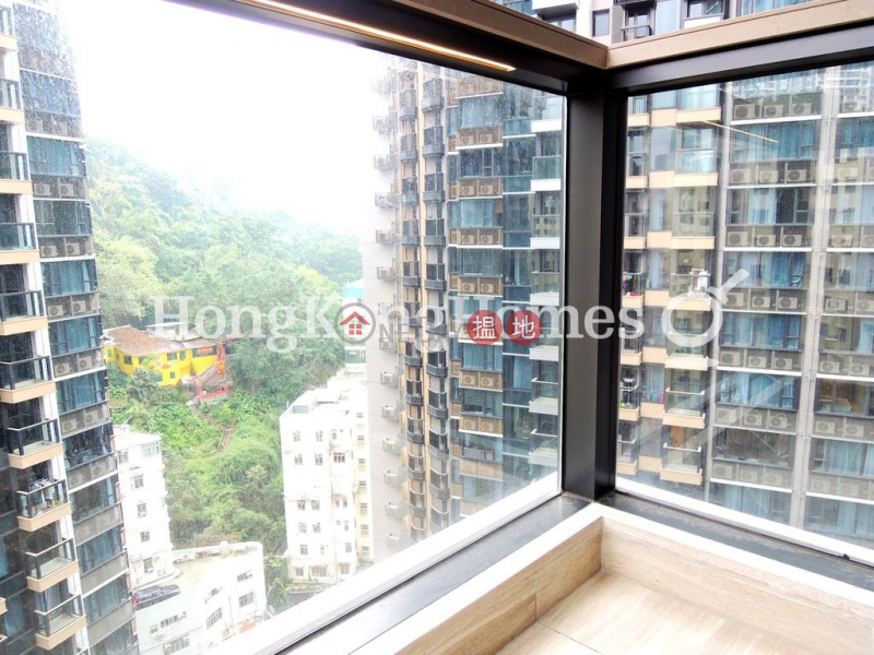 Property Search Hong Kong | OneDay | Residential | Rental Listings | 3 Bedroom Family Unit for Rent at Fleur Pavilia