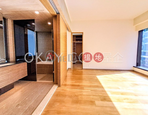 Exquisite 3 bedroom with balcony & parking | Rental | No.7 South Bay Close Block A 南灣坊7號 A座 _0