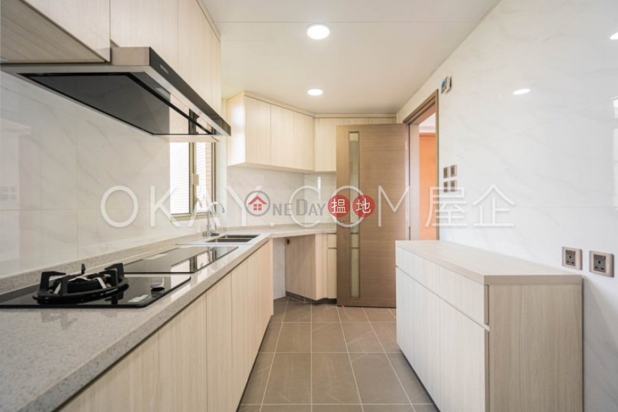 Popular 3 bedroom with balcony | Rental, Parc Palais Block 5 & 7 君頤峰 5 & 7座 Rental Listings | Yau Tsim Mong (OKAY-R404601)
