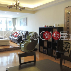 Luxurious 3 bedroom with parking | For Sale