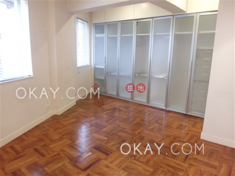 HK$ 17M, Hoi Kung Court, Wan Chai District, Efficient 2 bedroom with harbour views | For Sale