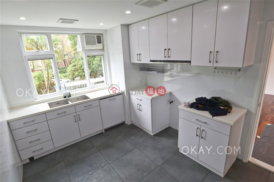 Beautiful 3 bedroom with balcony & parking | Rental 49 Stanley Village Road | Southern District | Hong Kong Rental | HK$ 75,000/ month