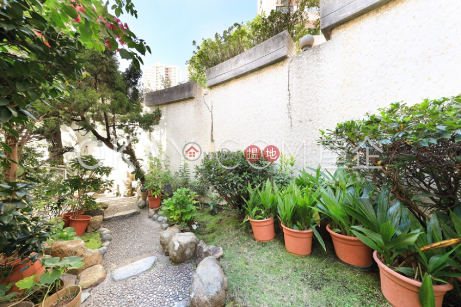 Property Search Hong Kong | OneDay | Residential, Sales Listings, Luxurious house with parking | For Sale