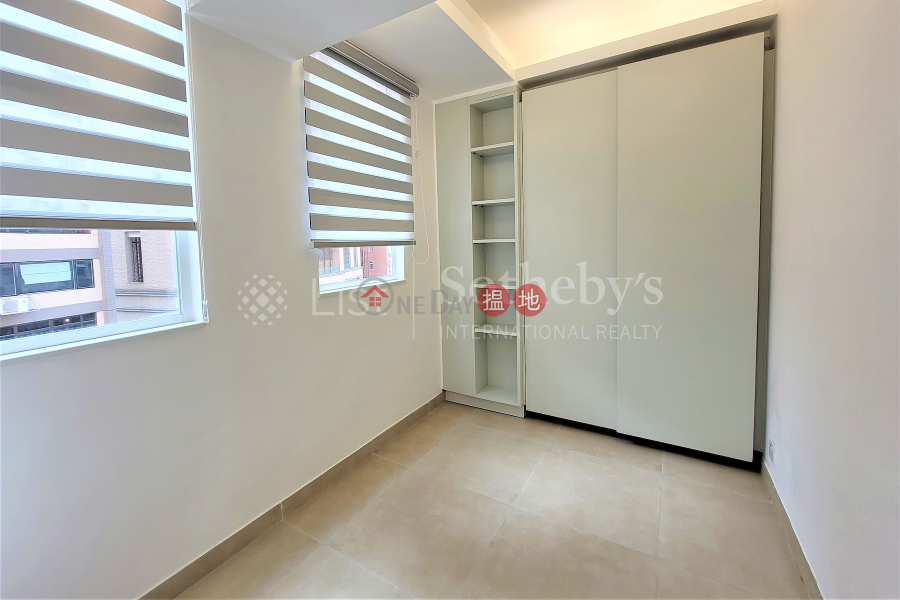 HK$ 22,000/ month | Peace Tower | Western District Property for Rent at Peace Tower with 2 Bedrooms