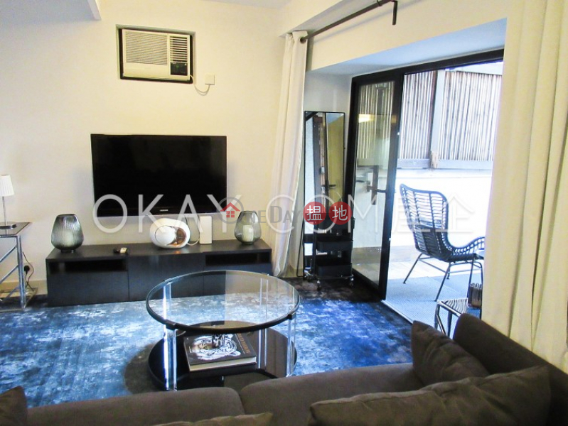 Charming with terrace & balcony | Rental | 58-62 Caine Road | Western District Hong Kong, Rental HK$ 30,000/ month