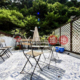 Generous 1 bedroom on high floor with rooftop | For Sale | 7 Village Terrace 山村臺 7 號 _0