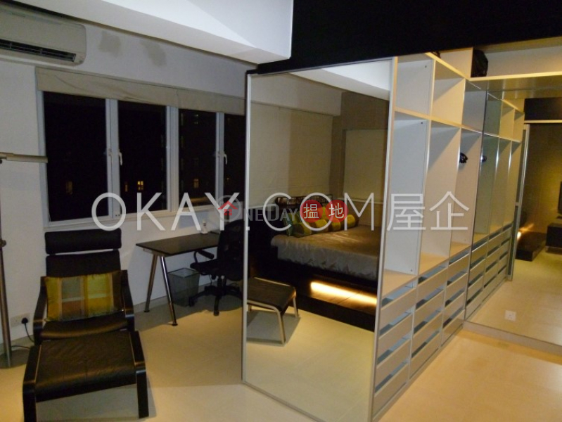 HK$ 25M | Tai Shing Building Central District, Gorgeous 1 bedroom on high floor with rooftop | For Sale