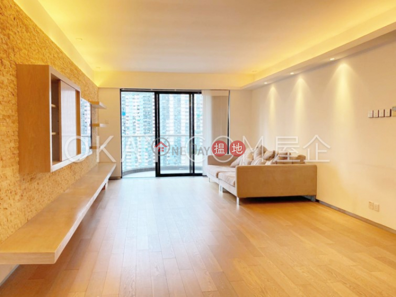 Exquisite 3 bedroom with balcony | For Sale | Wah Fung Mansion 華峯樓 Sales Listings