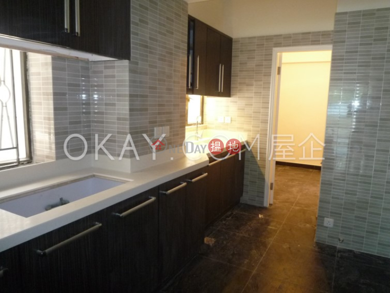 Efficient 3 bedroom in Tin Hau | For Sale | Victoria Court 維多利大廈 Sales Listings