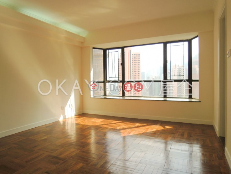HK$ 58,000/ month | Yukon Court Western District, Lovely 3 bedroom with balcony & parking | Rental