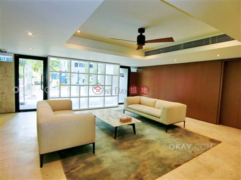 Rare 3 bedroom with balcony & parking | Rental | Grand Garden 華景園 Rental Listings