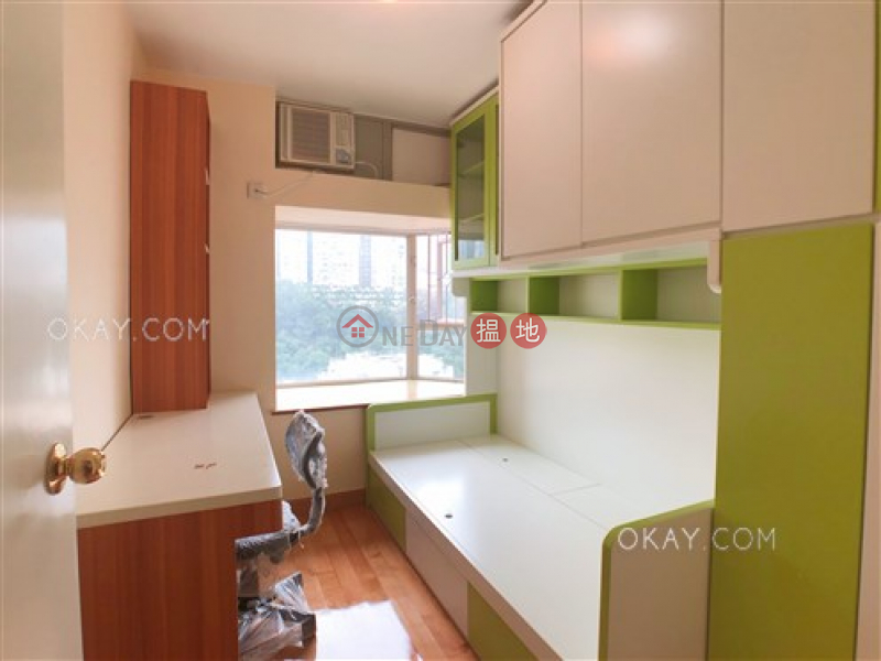 Elegant 3 bedroom on high floor | Rental, Island Place 港運城 Rental Listings | Eastern District (OKAY-R41415)