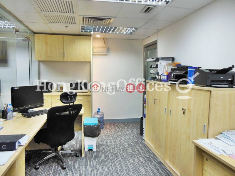 HK$ 19,980/ month Shun Ho Tower Central District | Office Unit for Rent at Shun Ho Tower